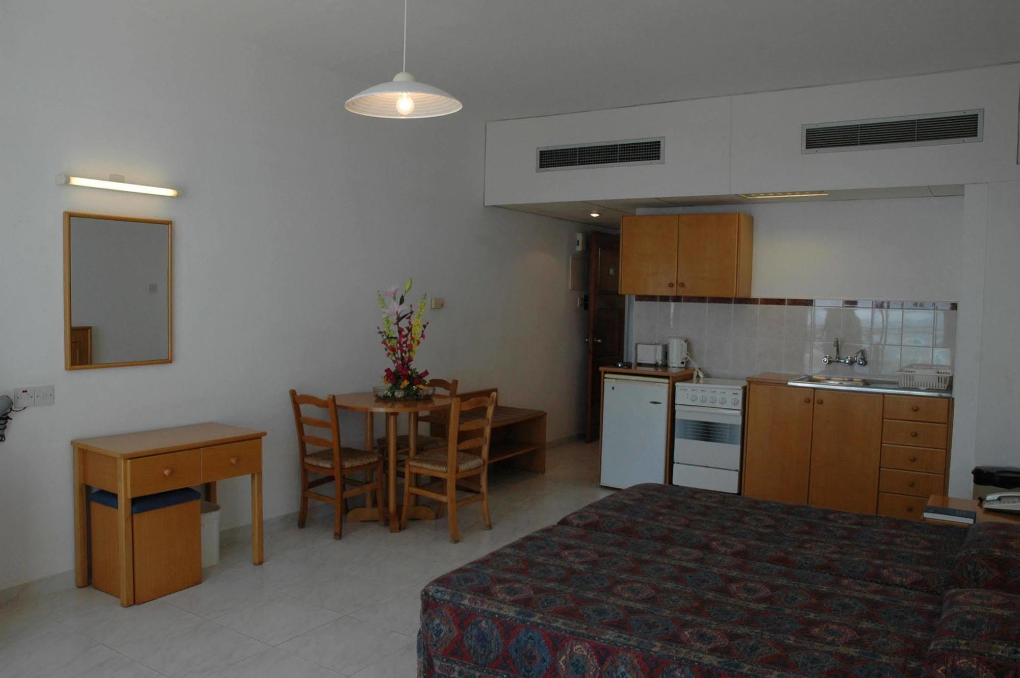Corallia Beach Hotel Apartamentos Bahía de Coral Exterior foto
